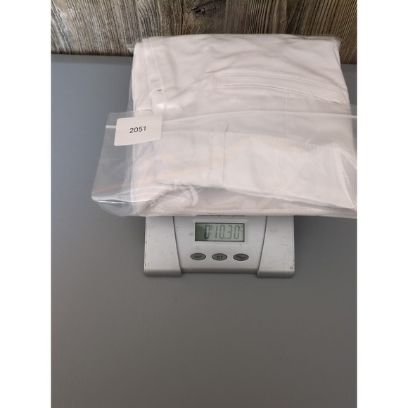 St John's Bay White Capri Pants Cropped Casual Everyday Size 4 - Picture 8 of 8